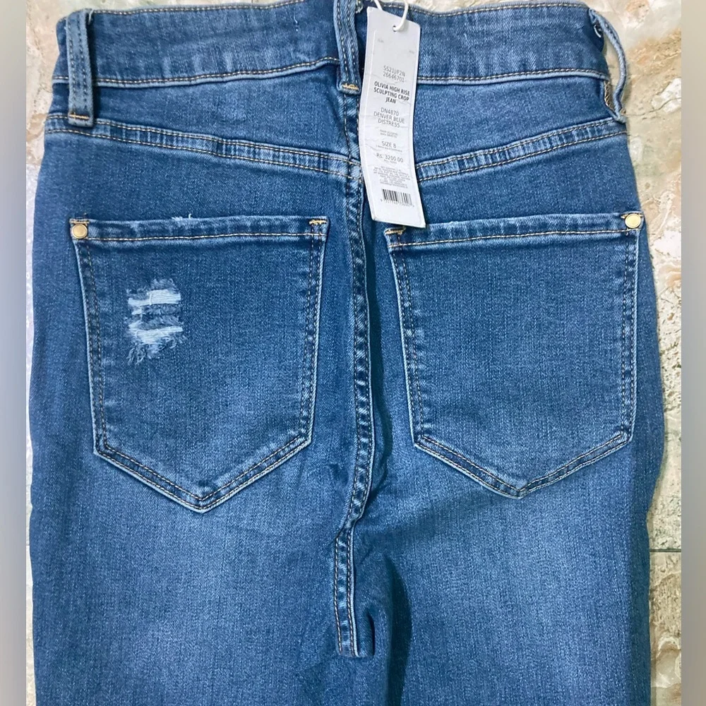 Forever New - Olivia High Rise Sculpting Crop Jean - Picture 3 of 5